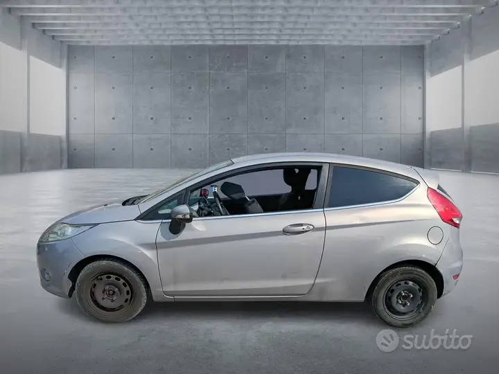 Ford Fiesta 2010 photo 4