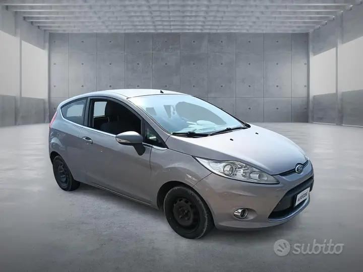 Ford Fiesta 2010 photo 3