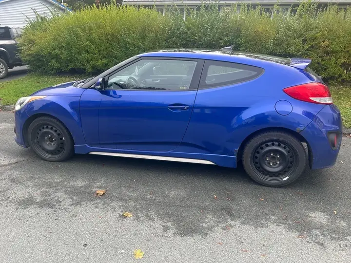 Hyundai Veloster 2013 photo 2