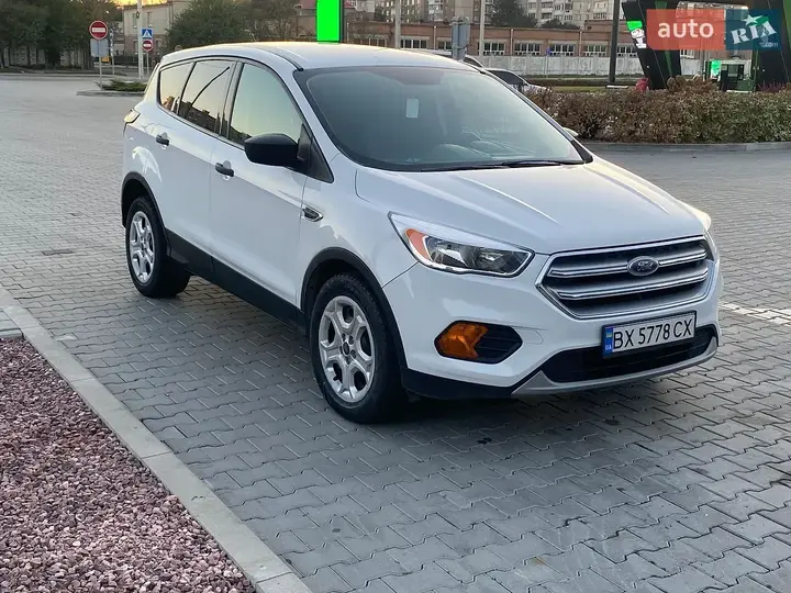 Ford Escape 2018 photo 3