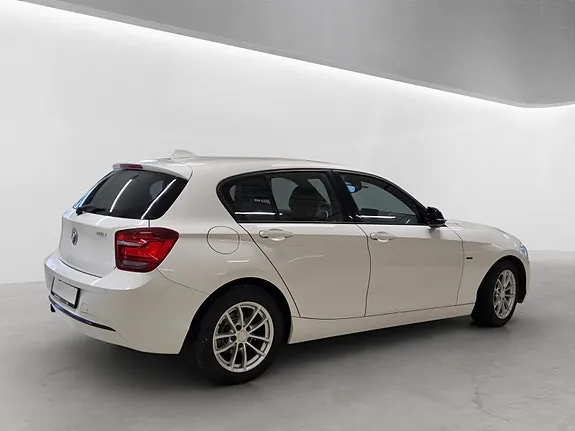 BMW 116I 2011 photo 4