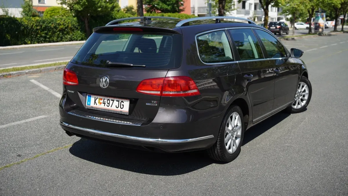 Volkswagen Passat 2011 photo 3