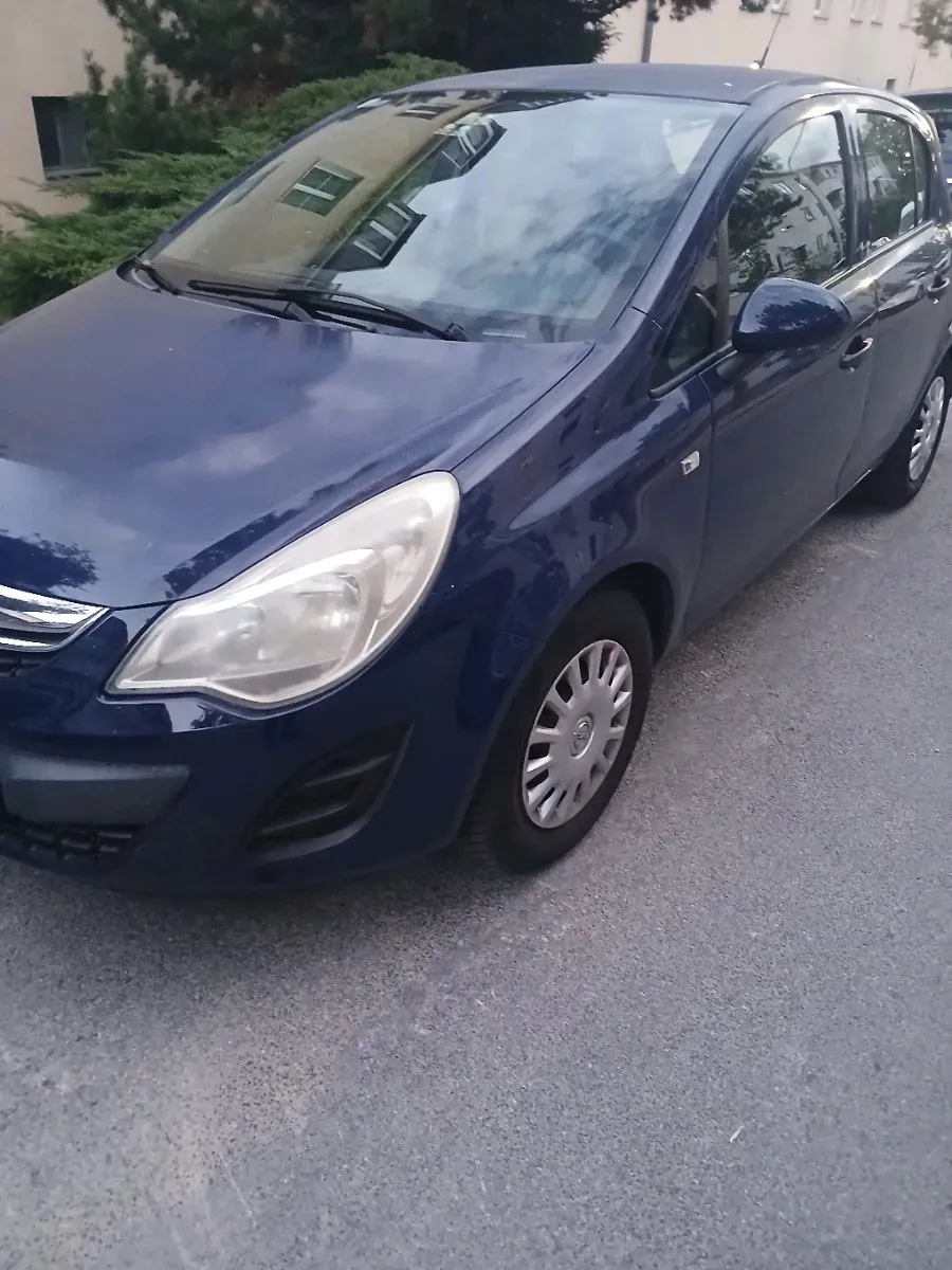 Opel Corsa 2011 photo 2