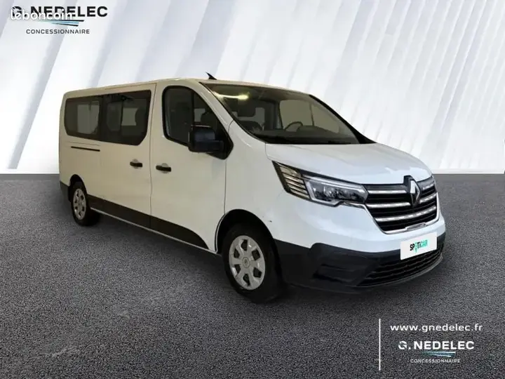 Renault Trafic 2022 photo 3