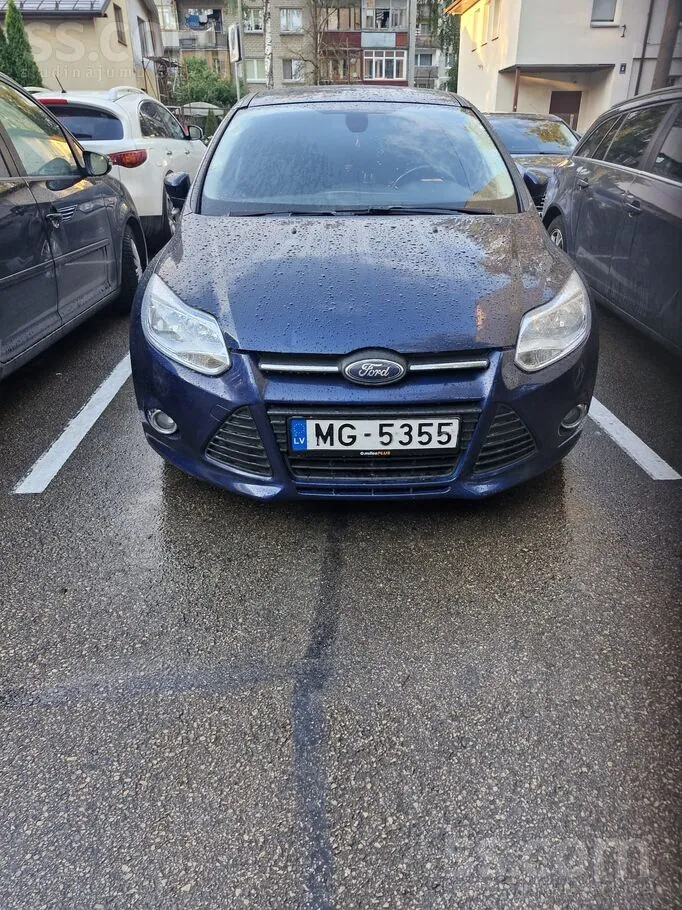 Ford Focus 2013 photo 3