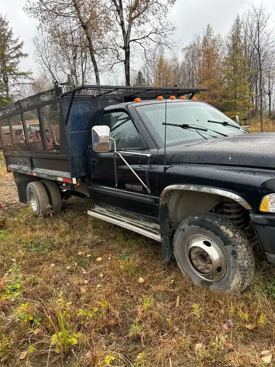 Dodge Ram 3500 1998 photo 3