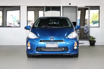 Toyota Aqua 2013 photo 3