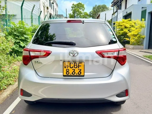Toyota Vitz 2017 photo 3
