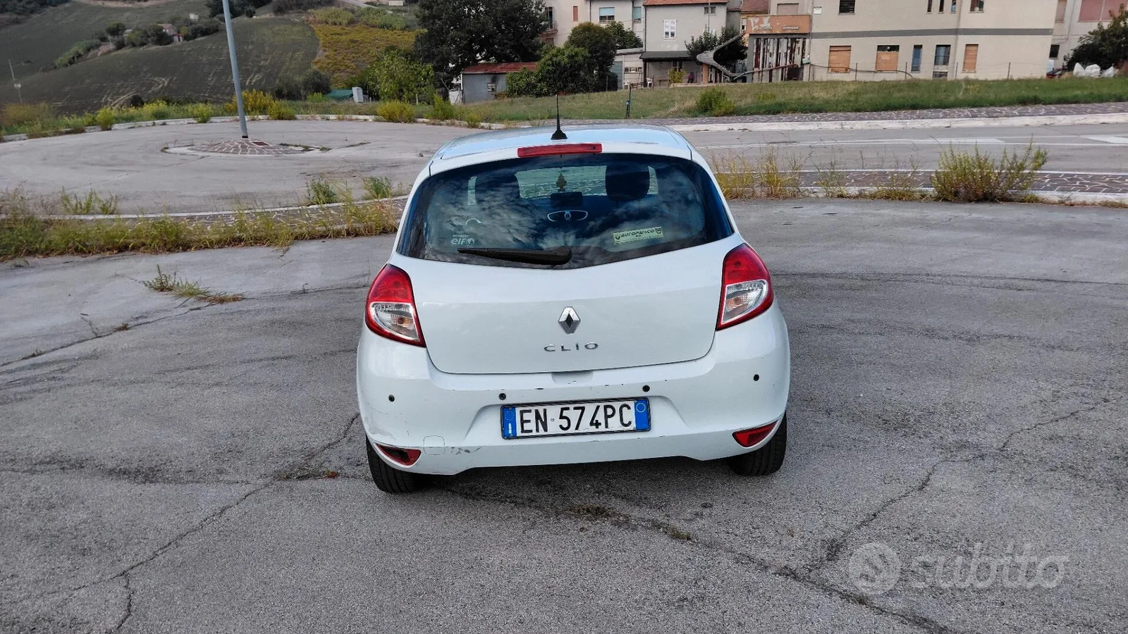 Renault Clio 2012 photo 3