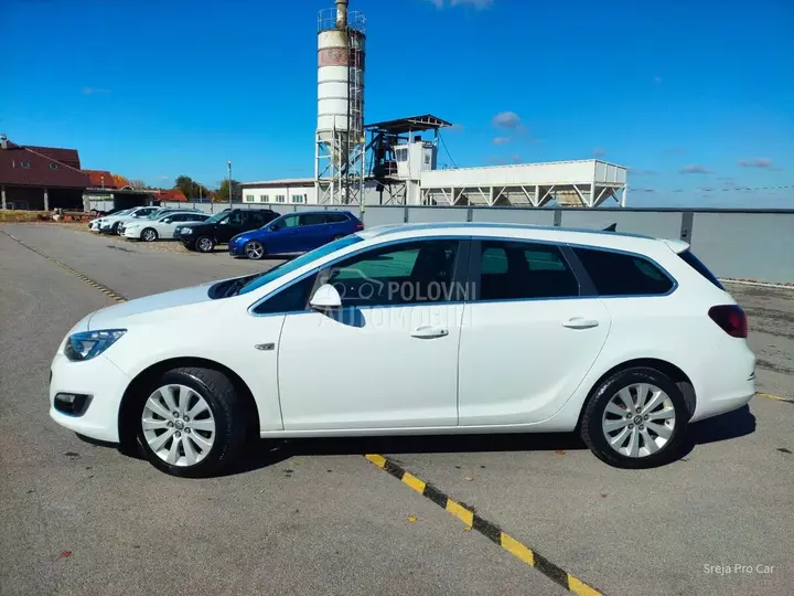 Opel Astra J 2015 photo 5