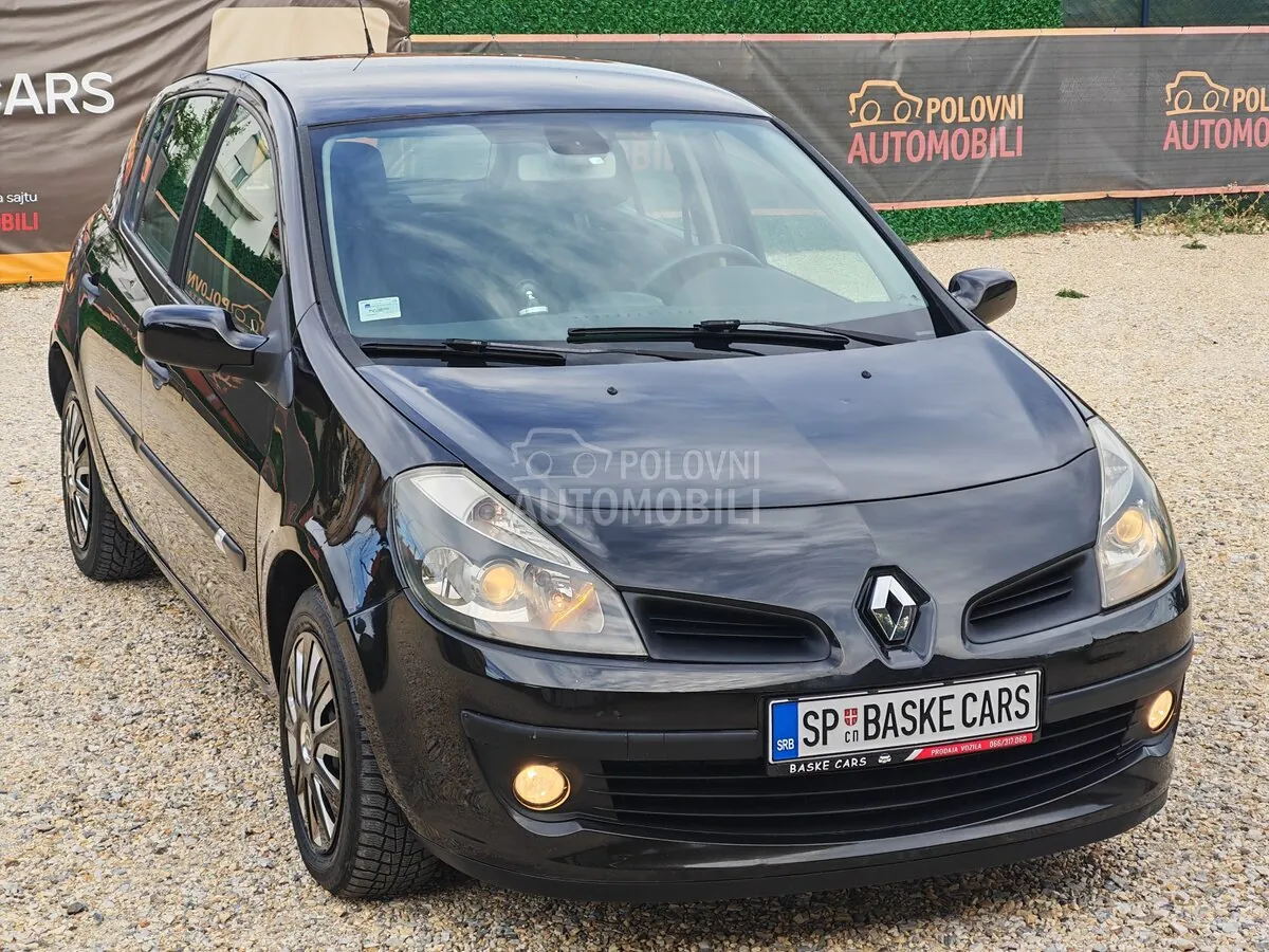Renault Clio 2005 photo 3