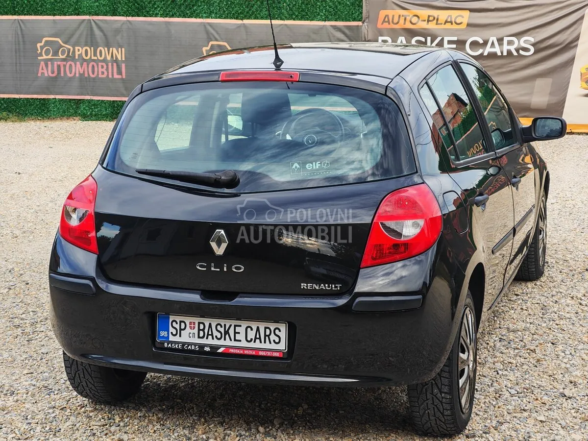 Renault Clio 2005 photo 4