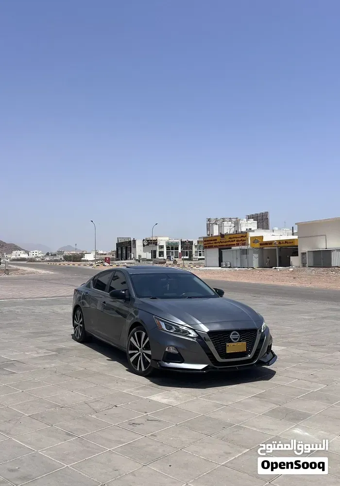 Nissan Altima