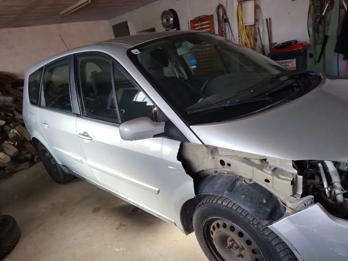 Renault Grand Scénic 2006 photo 2