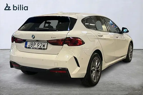 BMW 120 2026 photo 2