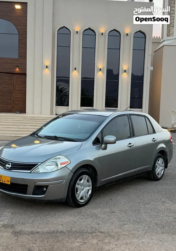 Nissan Tiida