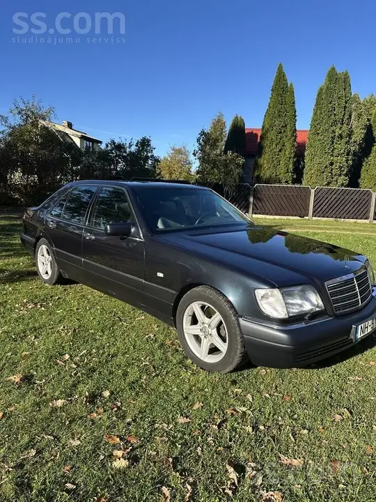 Mercedes-Benz S320