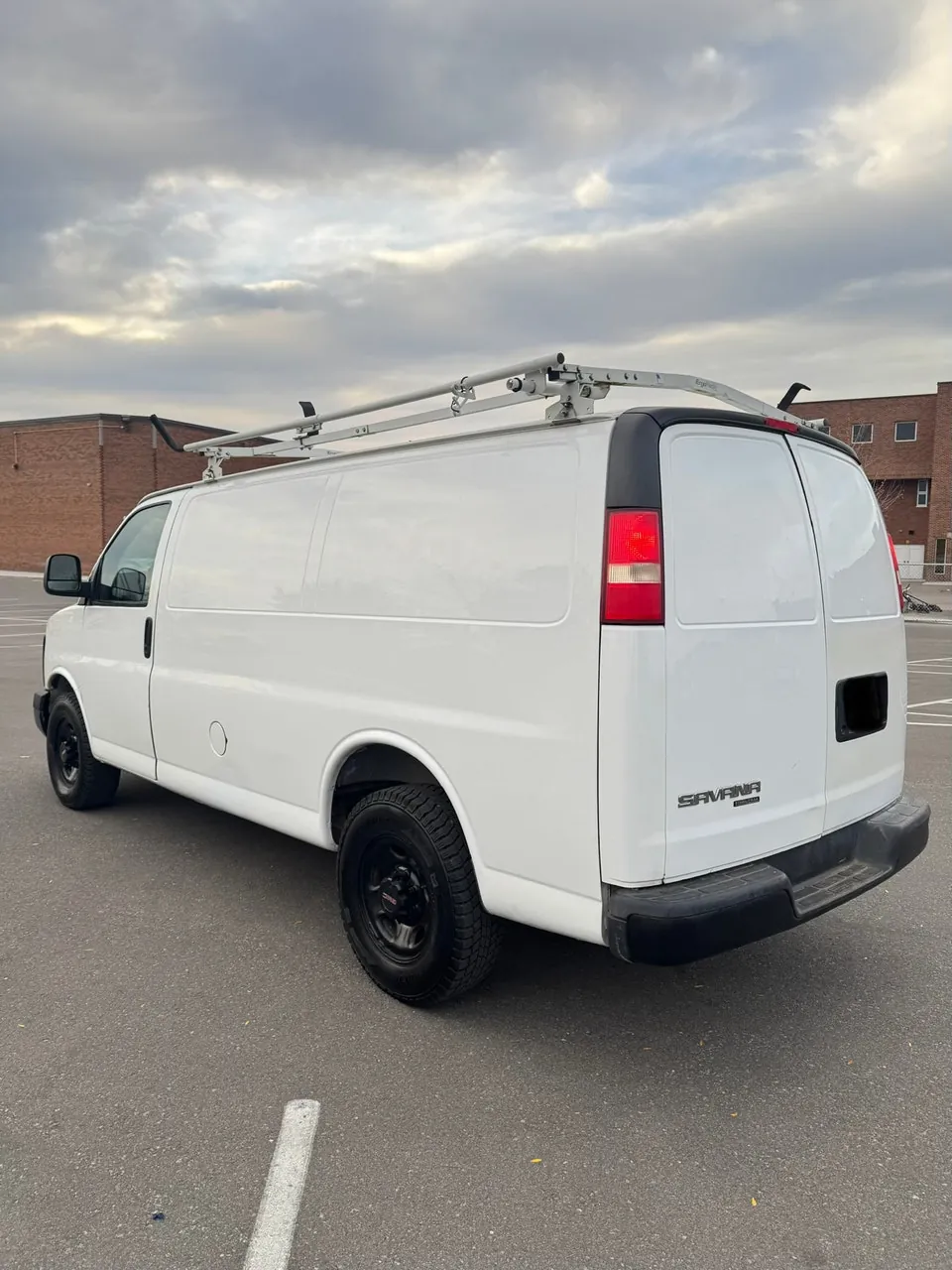 GMC Savana 2014 photo 5