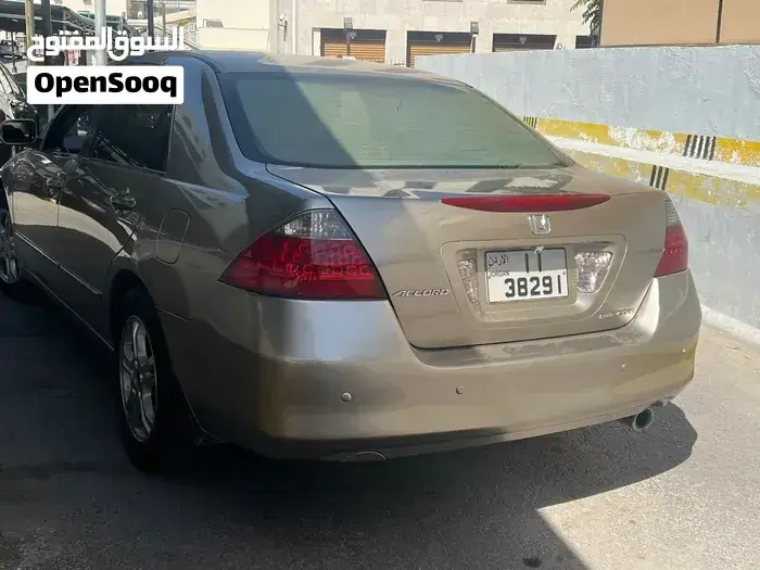 Honda Accord 2006 photo 2