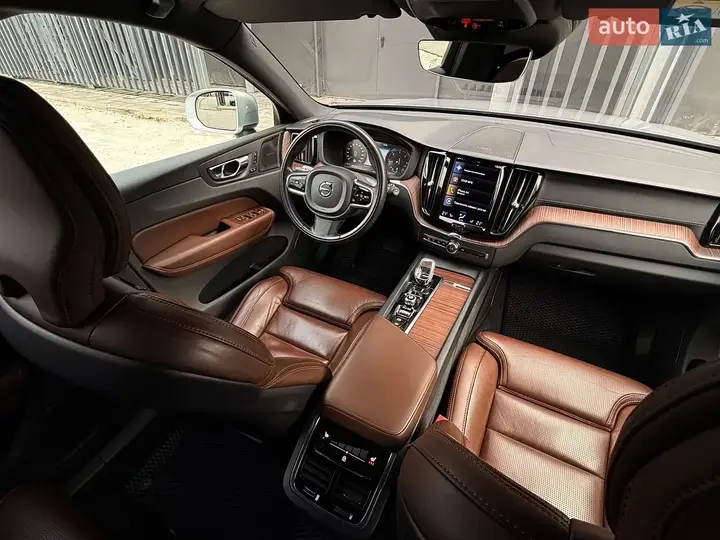 Volvo Xc60 2020 photo 3