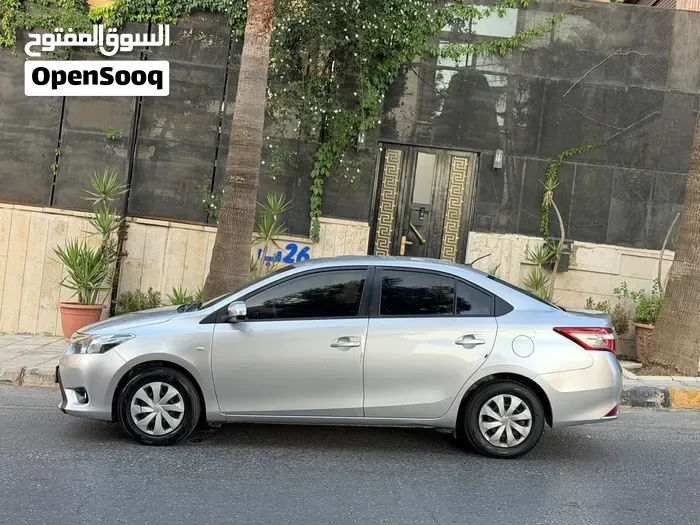 Toyota Yaris 2014 photo 4