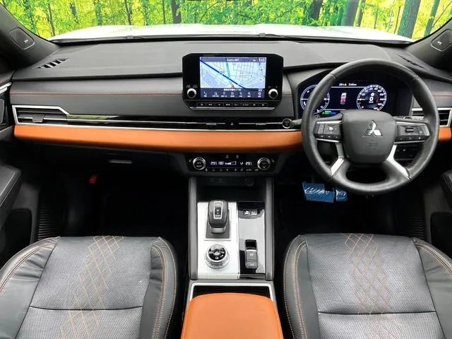 Mitsubishi Outlander Phv 2022 photo 2