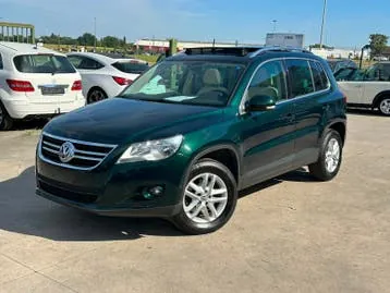Volkswagen Tiguan 2011 photo 2