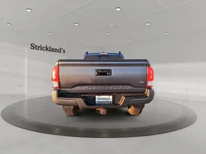 Toyota Tacoma 2017 photo 5