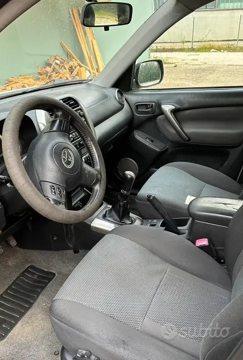 Toyota Rav4 2004 photo 5