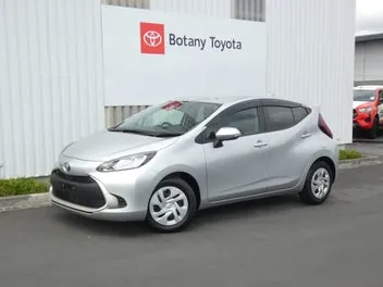 Toyota Aqua 2023 photo 2