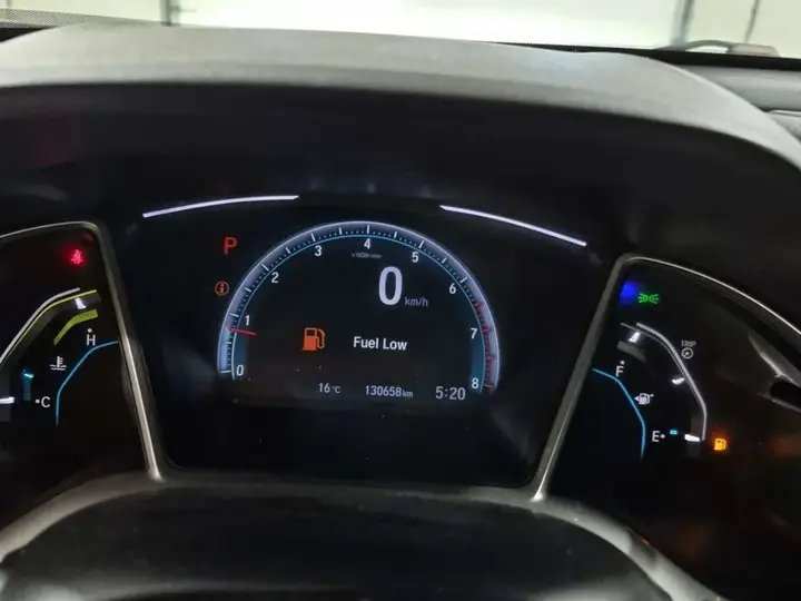Honda Civic 2020 photo 4
