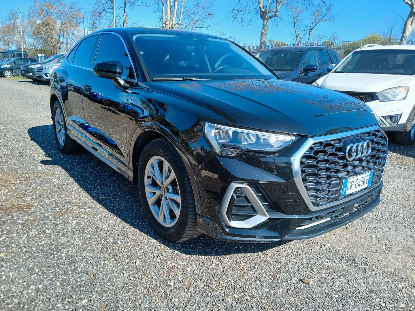 Audi Q3 2022 photo 3