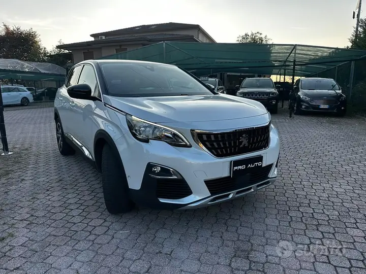 Peugeot 3008 2018 photo 2