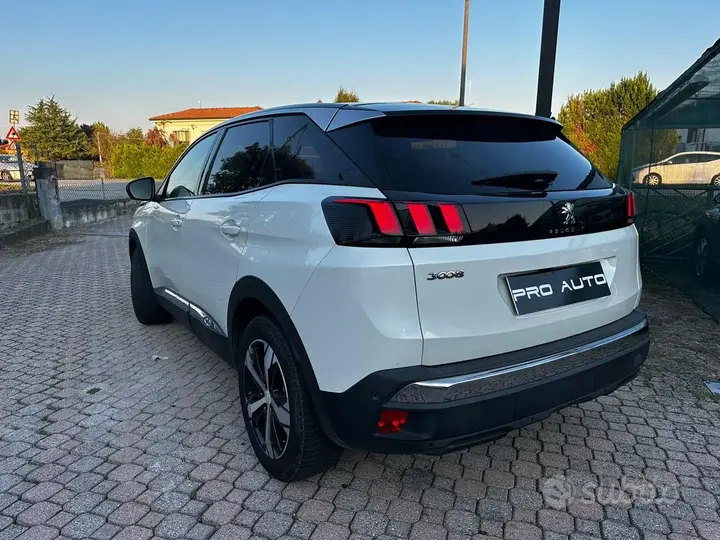 Peugeot 3008 2018 photo 4