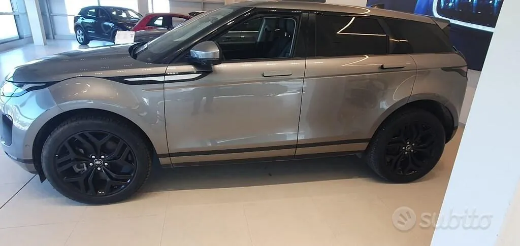 Land Rover Range Rover Evoque 2021 photo 2