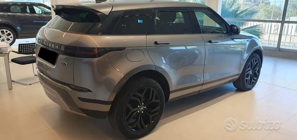 Land Rover Range Rover Evoque 2021 photo 3