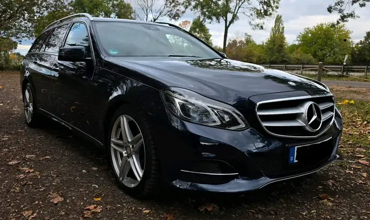 Mercedes-Benz E250