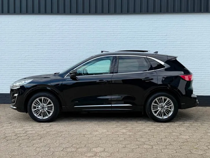 Ford Kuga 2022 photo 2