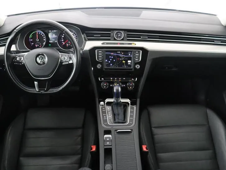 Volkswagen Passat 2016 photo 3