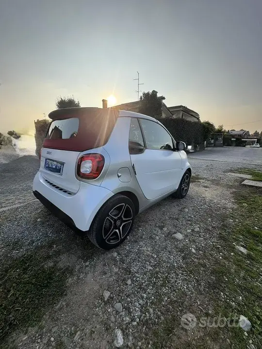 Smart Fortwo 2023 photo 4