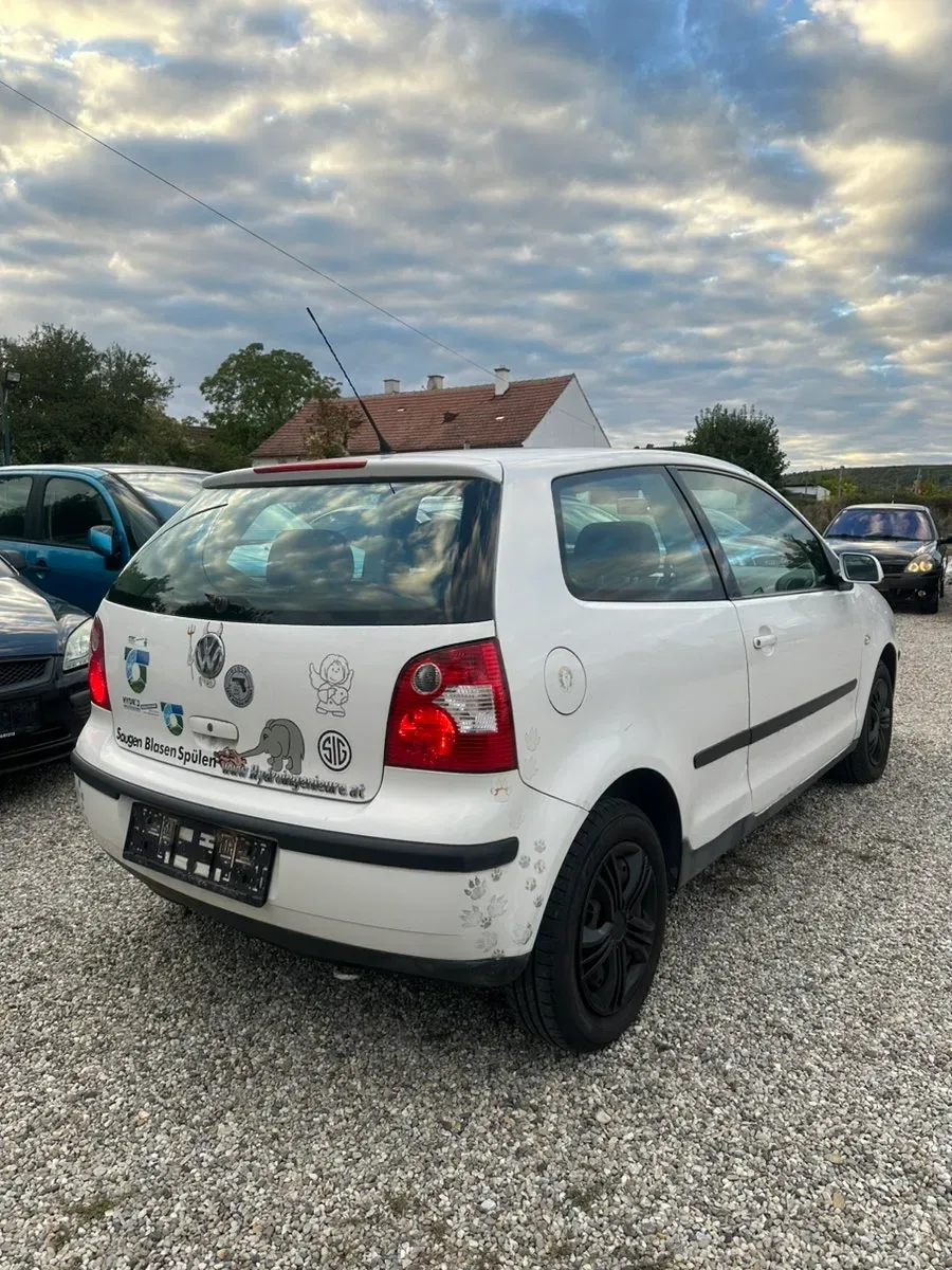 Volkswagen Polo 2004 photo 3
