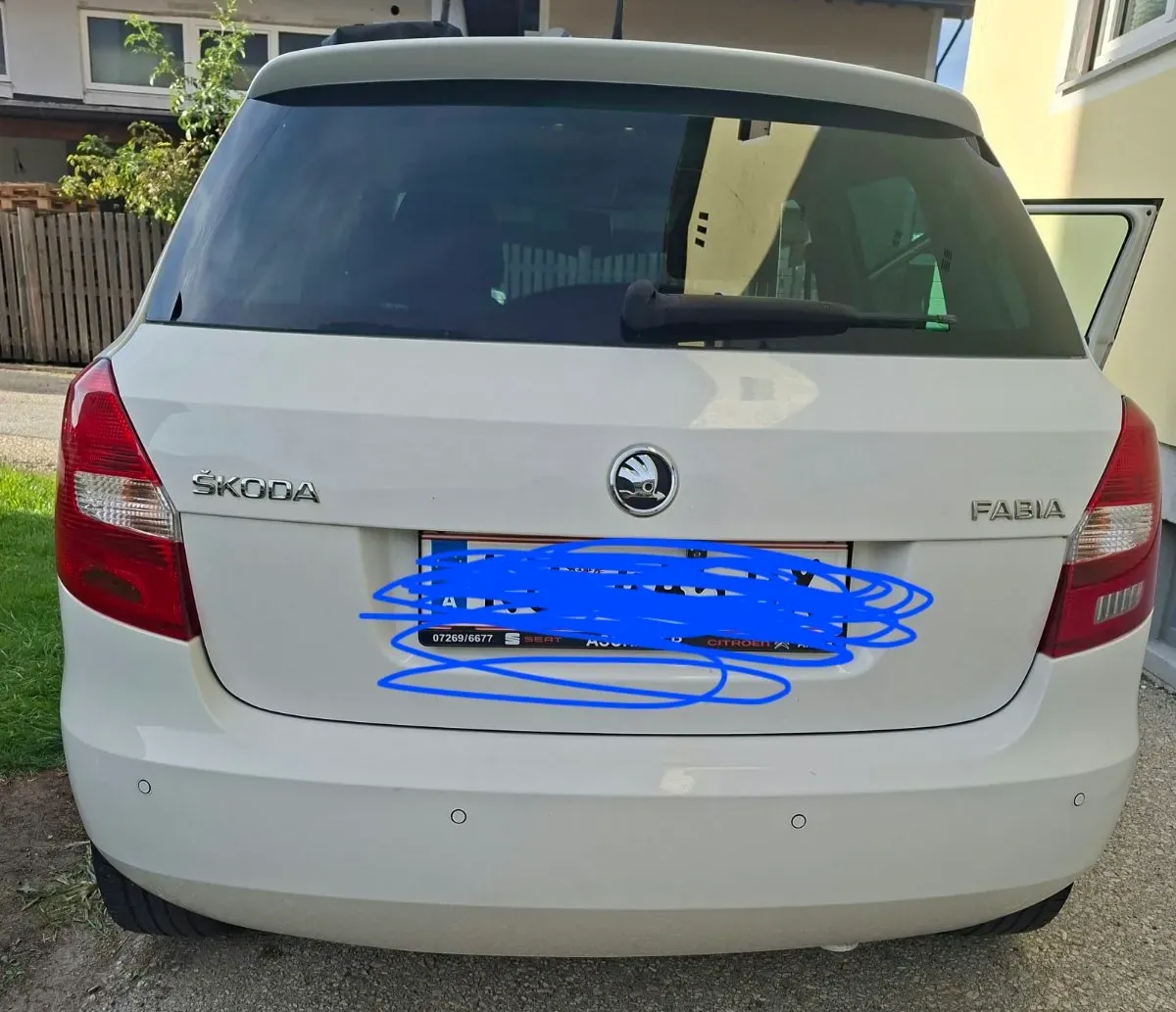 Skoda Fabia 2015 photo 2