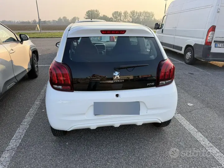 Peugeot 108 2014 photo 2