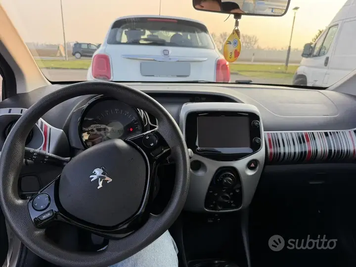 Peugeot 108 2014 photo 5