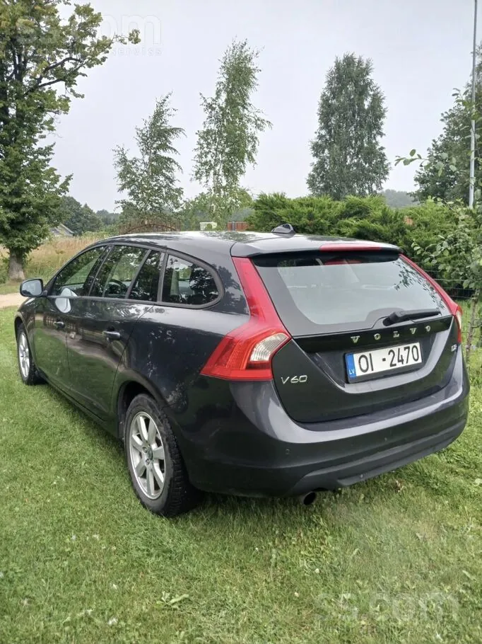 Volvo V60 2012 photo 4