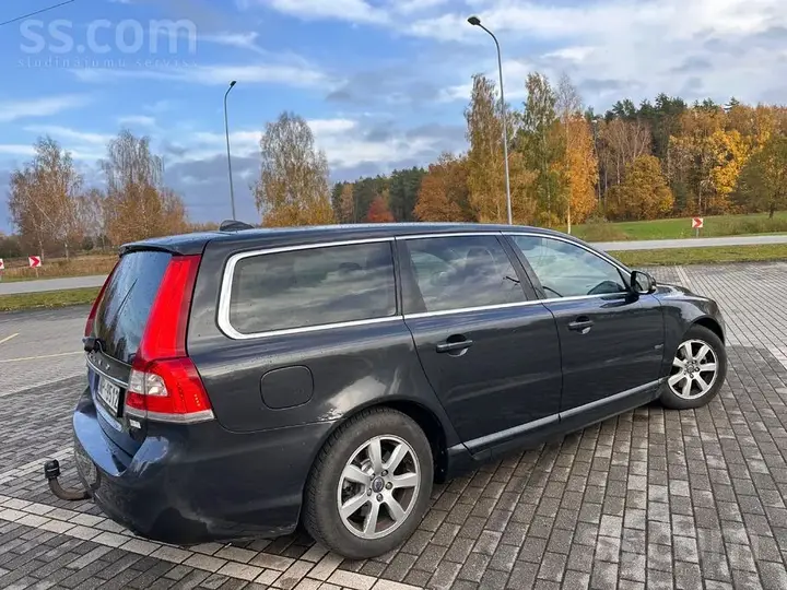 Volvo V70 2013 photo 5