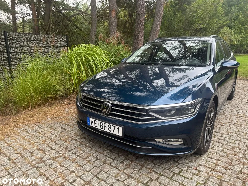 Volkswagen Passat 2023 photo 2