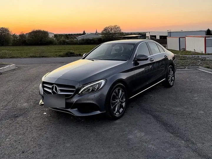 Mercedes-Benz C200D