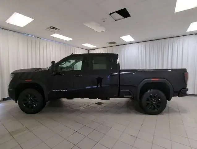 GMC Sierra 2500Hd 2026 photo 5