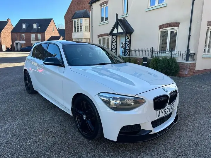 BMW 1 Series 2012 photo 2